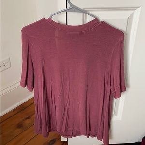 American Eagle ribbed deep V back shirt
